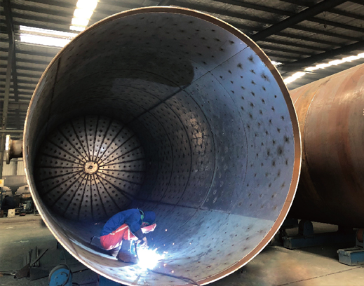 GB150標準 定製內（nèi）襯不鏽鋼壓力容器 15m3-100m3