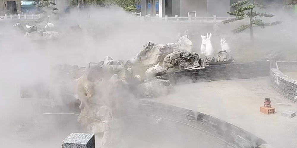 財正環保為河南（nán）扶（fú）溝縣養老院建造霧森景觀，營造優美（měi）宜居養老環境